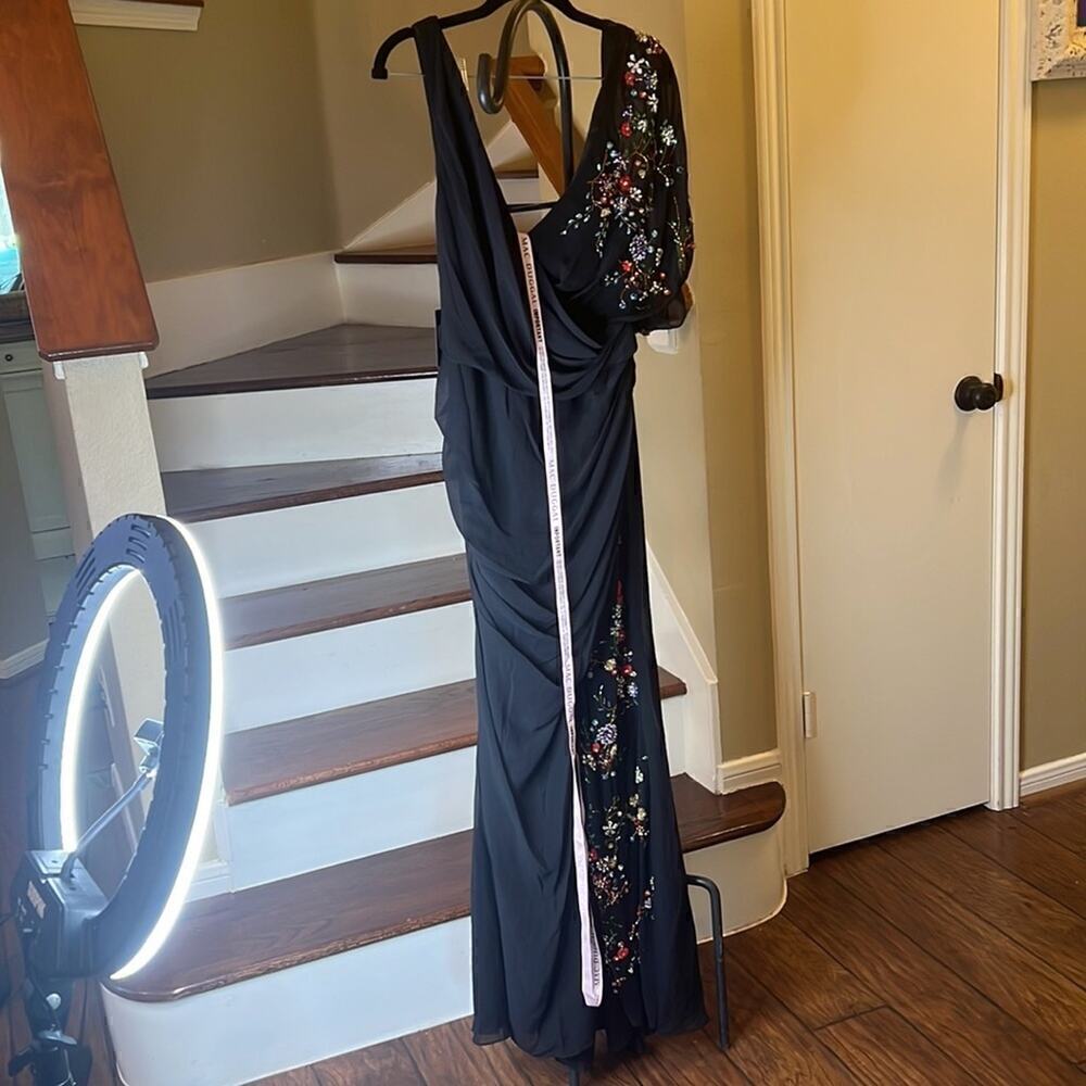 New ▶️ MAC DUGGAL ◀️ FAUX WRAP MULTI COLORED BEADED FLORAL GOWN 26530. Size 8 - Picture 14 of 17